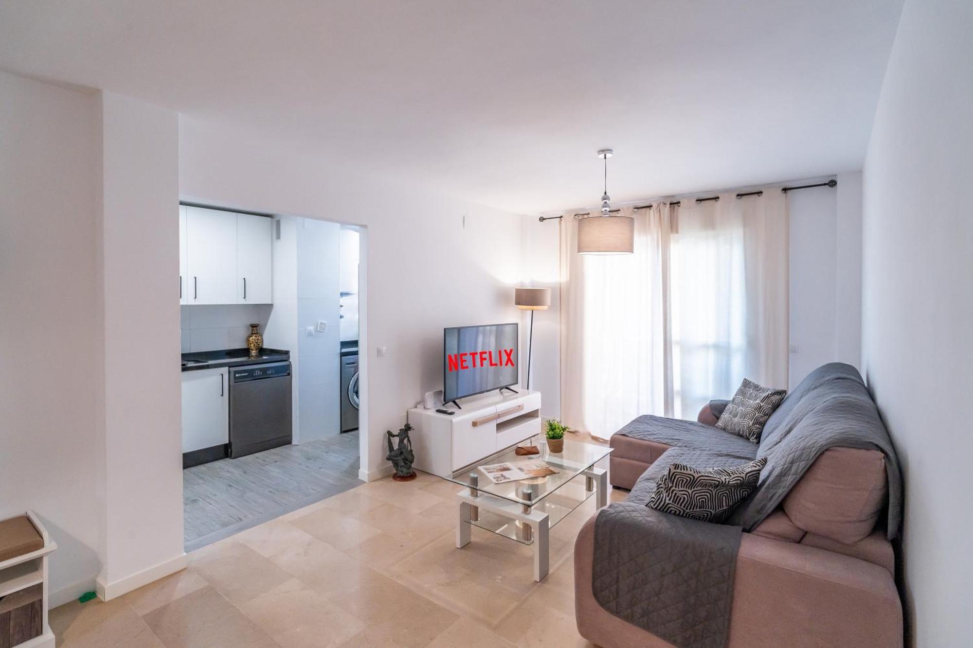 Casa Playa Guadalmar, Beautiful Apartment In Front Of The Sea, Wifi, Ac, Smart Tv, Private Parking マラガ エクステリア 写真