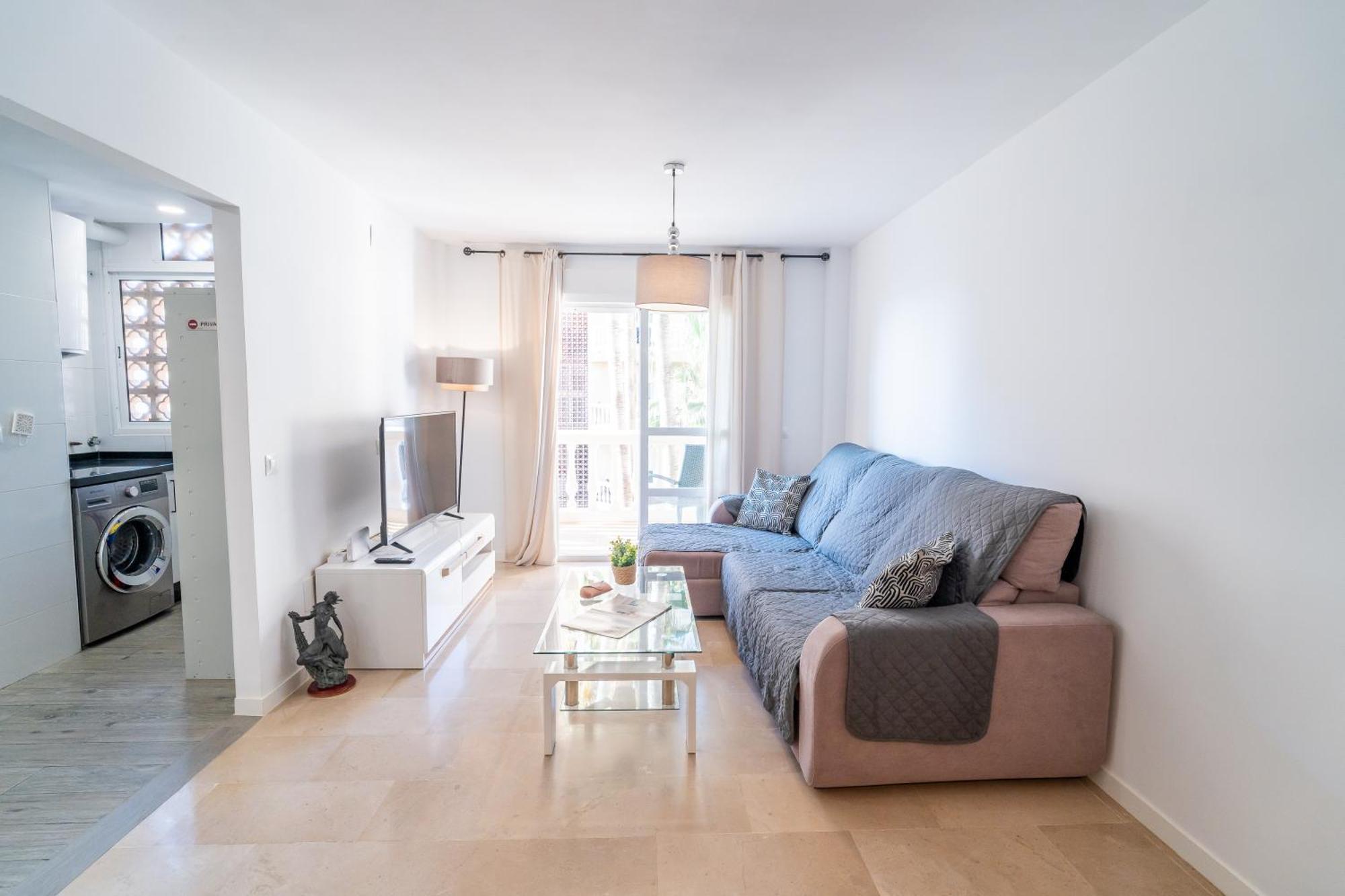 Casa Playa Guadalmar, Beautiful Apartment In Front Of The Sea, Wifi, Ac, Smart Tv, Private Parking マラガ エクステリア 写真